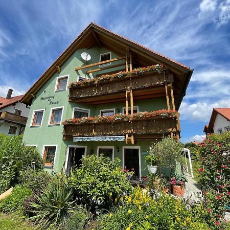 Ferienwohnungen Am Kirchberg นอยอัลเบนรอยธ์ ภายนอก รูปภาพ