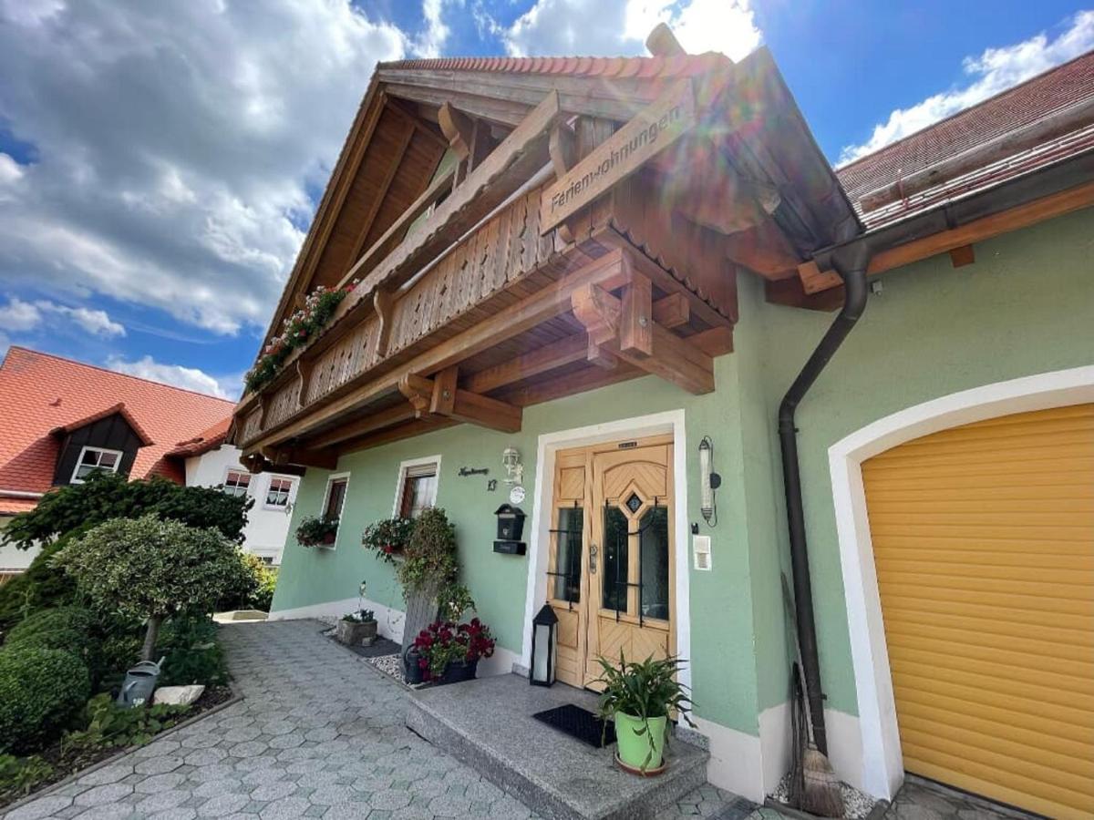 Ferienwohnungen Am Kirchberg นอยอัลเบนรอยธ์ ภายนอก รูปภาพ